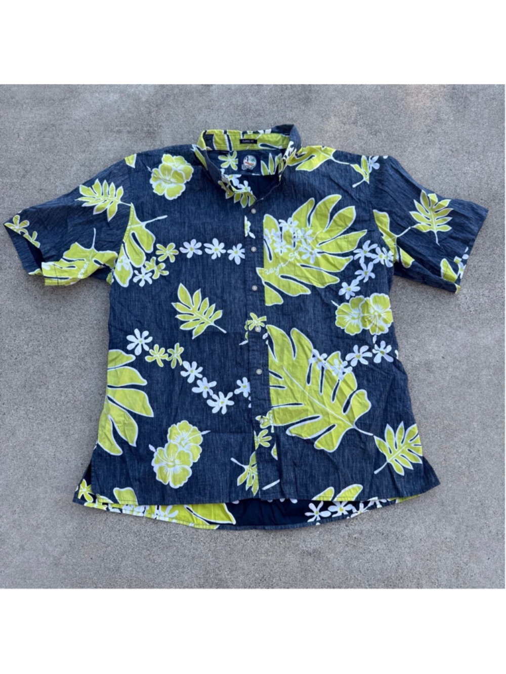 Reyn Spooner Classic Fit Floral Leaf Print Button Down Short Sleeve Men’s XL